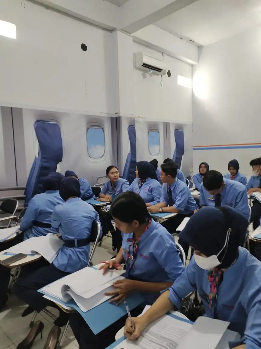 Sertifikasi dan penyaluran kerja