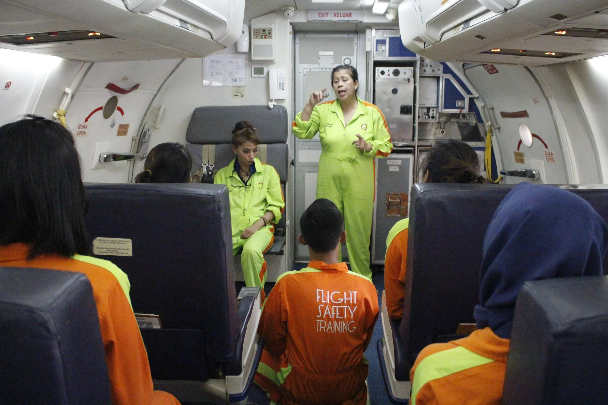 Instruktur berpengalaman