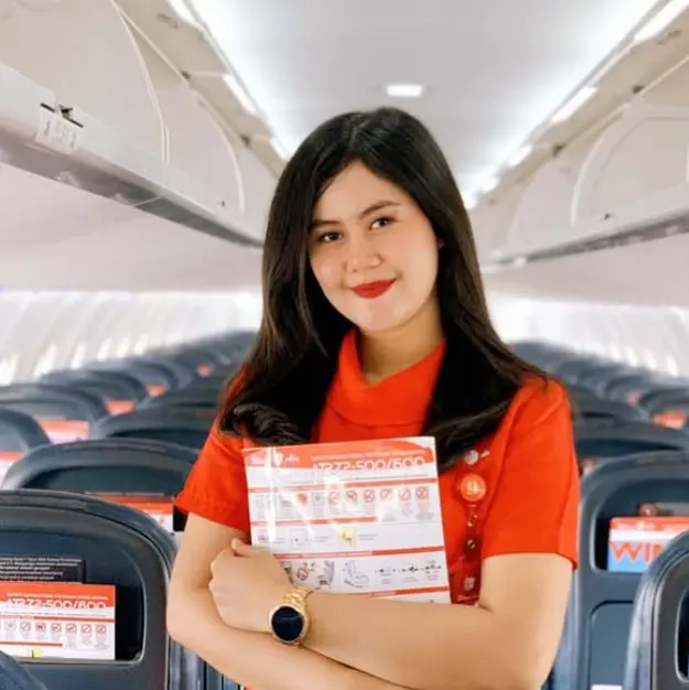 Herissa Bestike - Pramugari Batik Air
